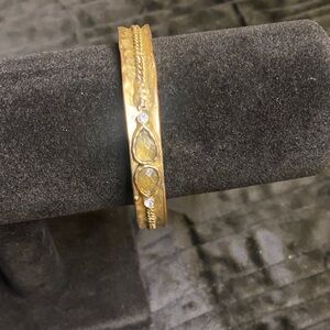 Elegant Gold Bangle Bracelet